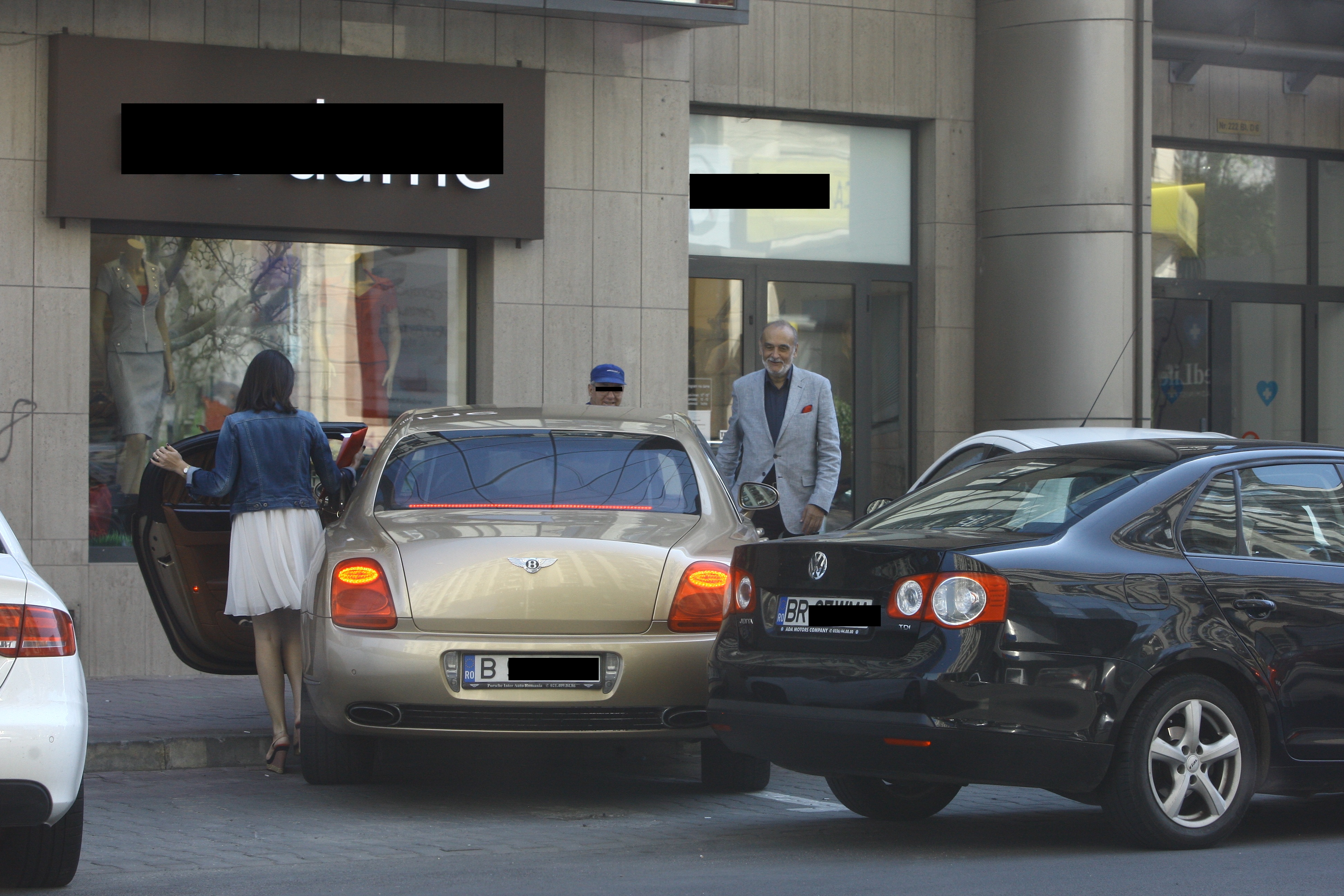 Dinu Patriciu a fost insotit tot timpul de fiica lui