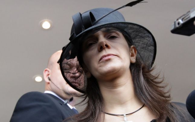 Asa arata cea mai bogata femeie din Romania la inmormantarea sotului ei