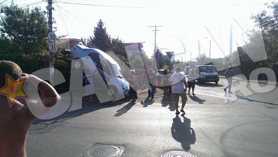 Oamenii au ramas uimiti cand au vazut cum s-a oprit masina aceasta