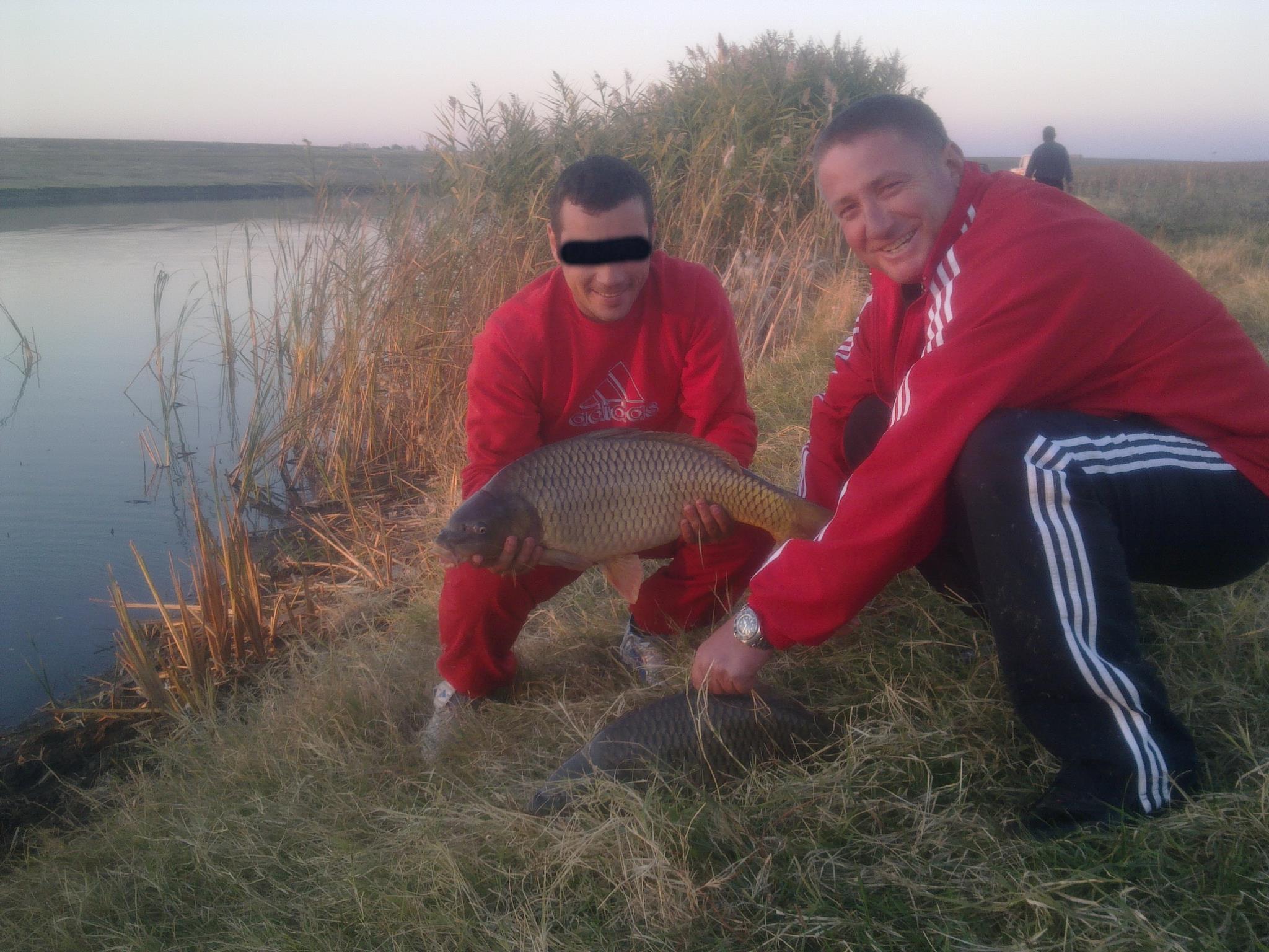 Fostul iubit al Simonei Sensual face tot posibilul ca fiecare partida de pescuit sa fie una memorabila