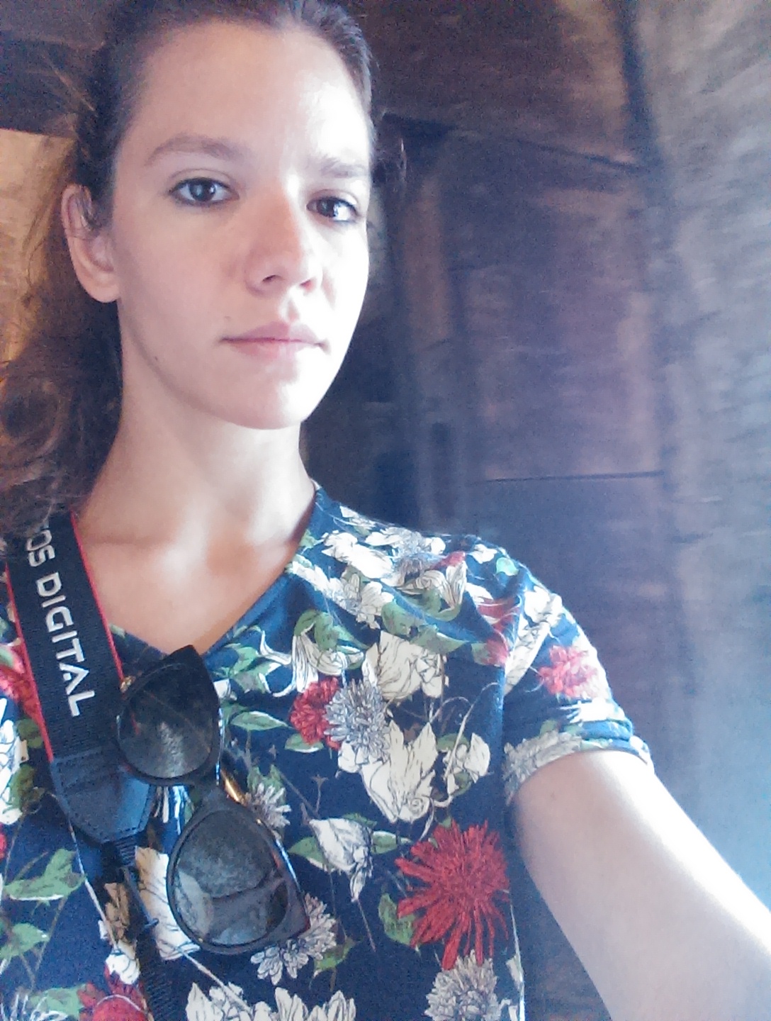 Ada este la jumatatea vacdantei si nici urma de bagaje