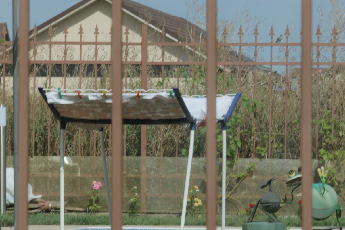 In curtea vilei lui Adrian Iovan era un prosop pus la uscat