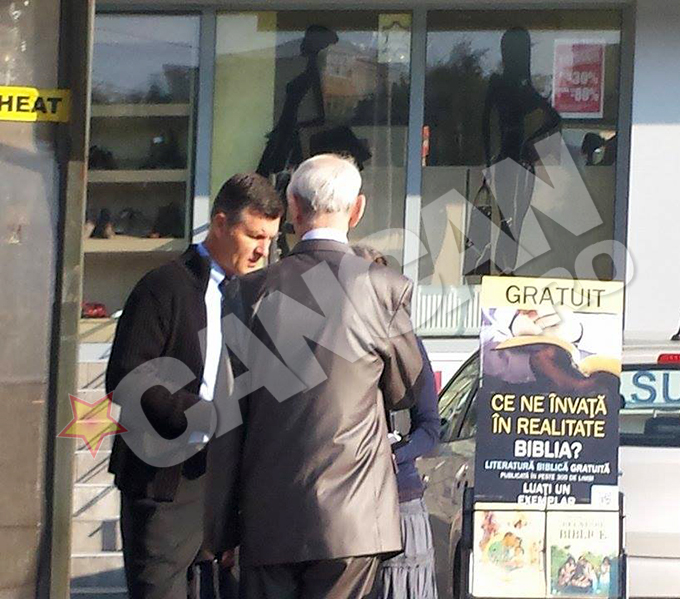 Sabau imparte pliante in mijlocul Clujului