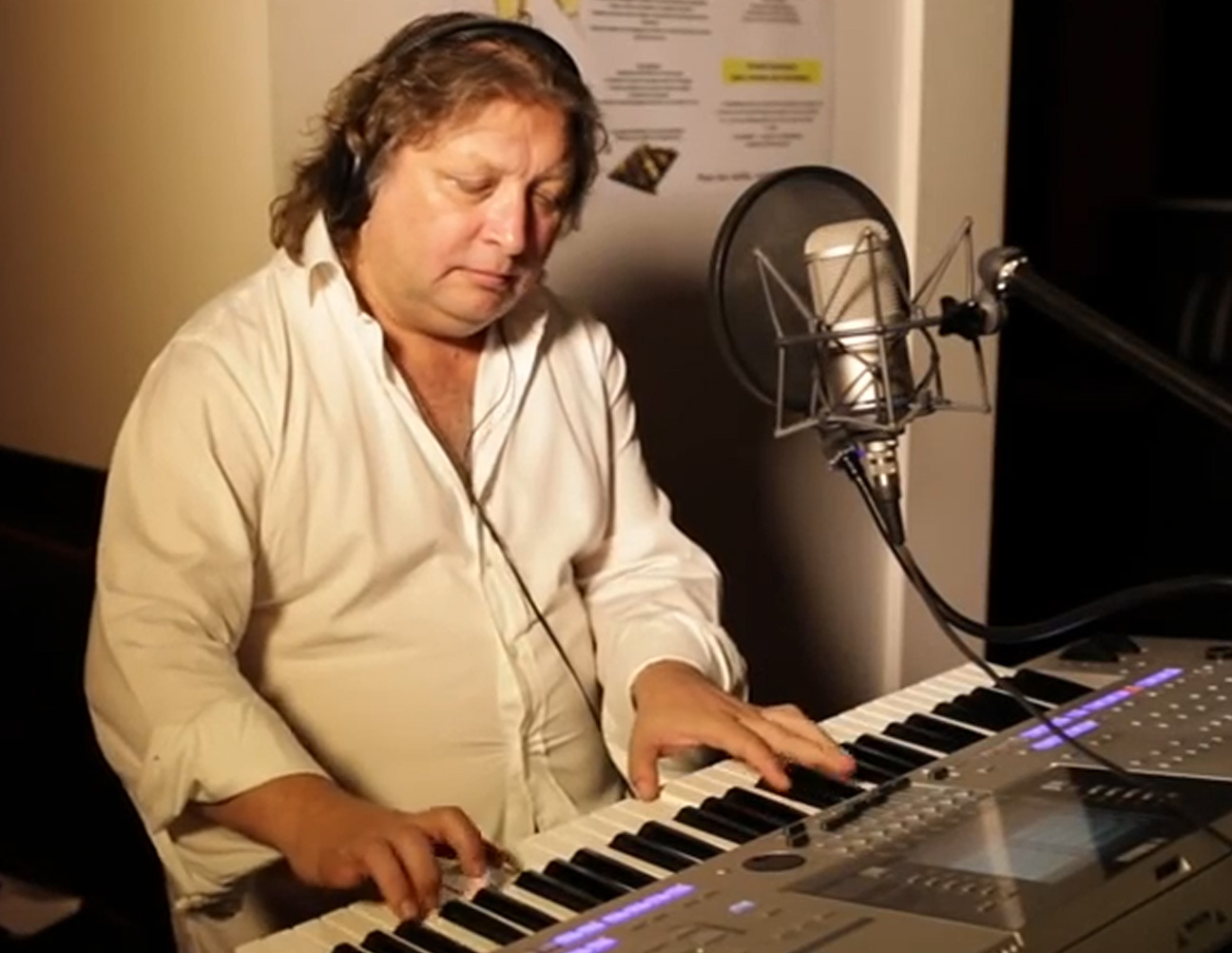 Cu primii bani pe care i-a castigat in Franta, Nicolae Samu si-a cumparat blugi si guma de mestecat