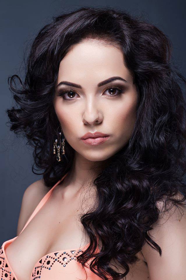 Tanara este studenta in anul cinci la medicina