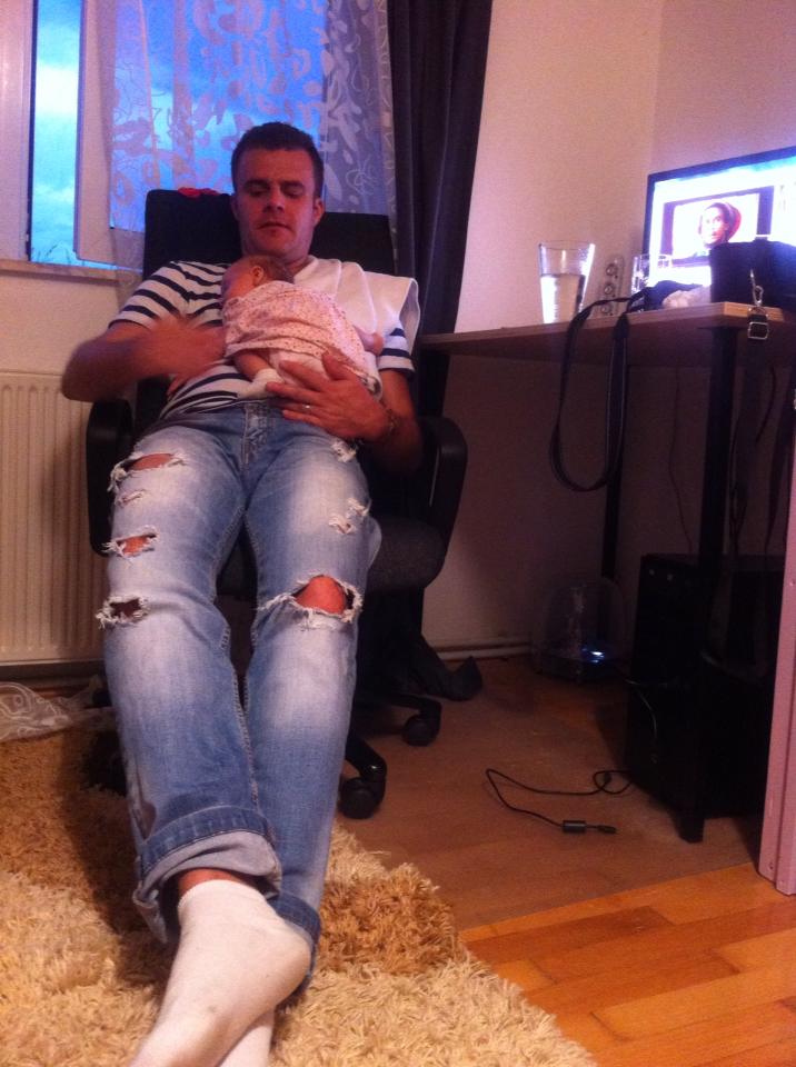 Gabriel isi iubea extrem de mult fiica