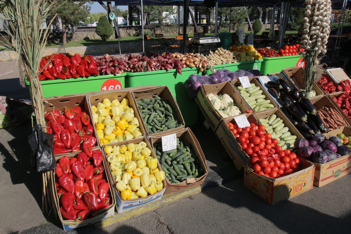200 de producatori au venit din toata tara sa isi expuna marfa