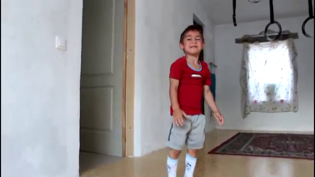 Claudio a devenit cunoscut din cauza antrenamentelor la care a fost supus de tatal sau