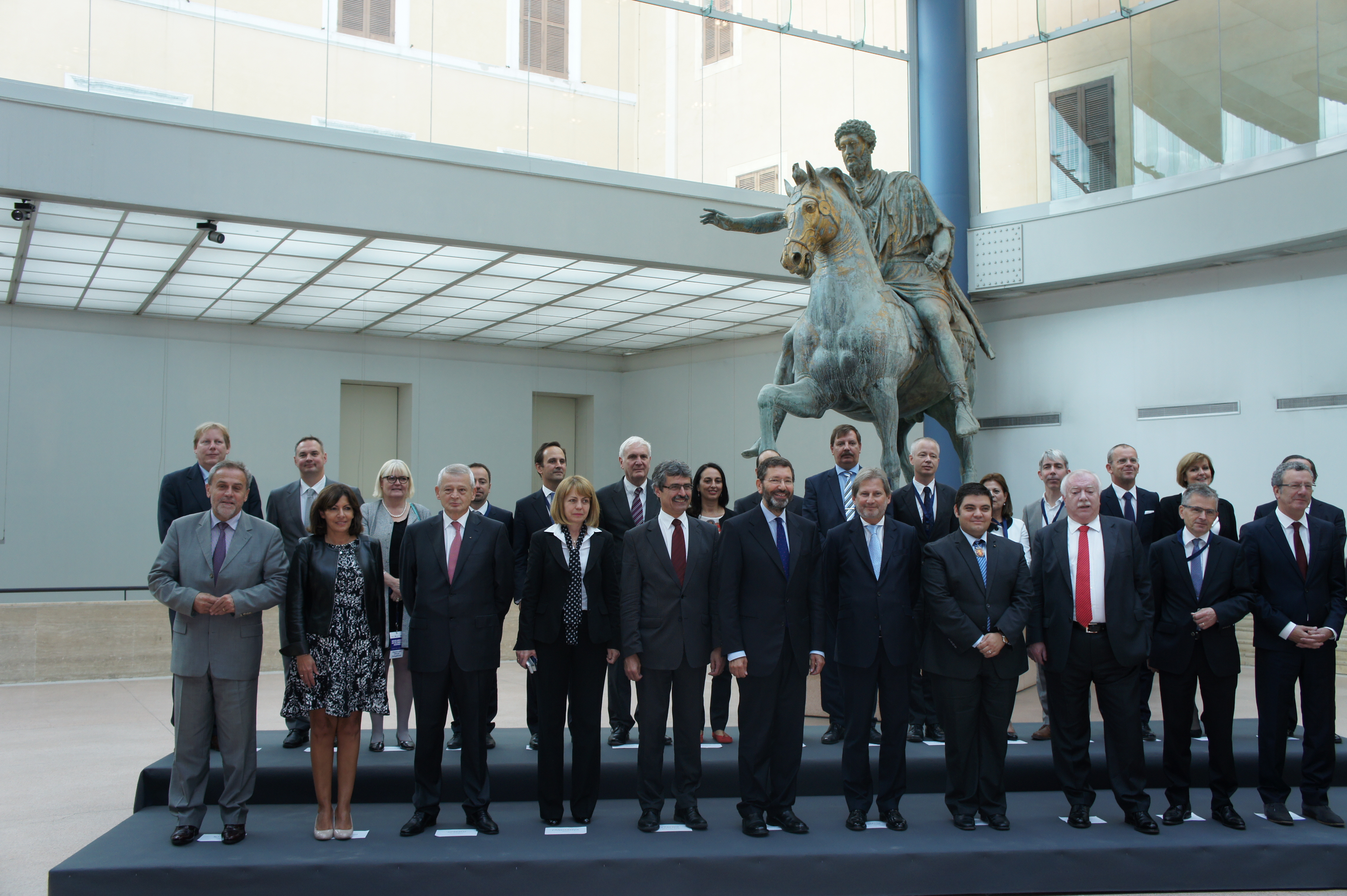 Primarul general a vorbit despre crearea unei baze de date intre capitalele statelor membre