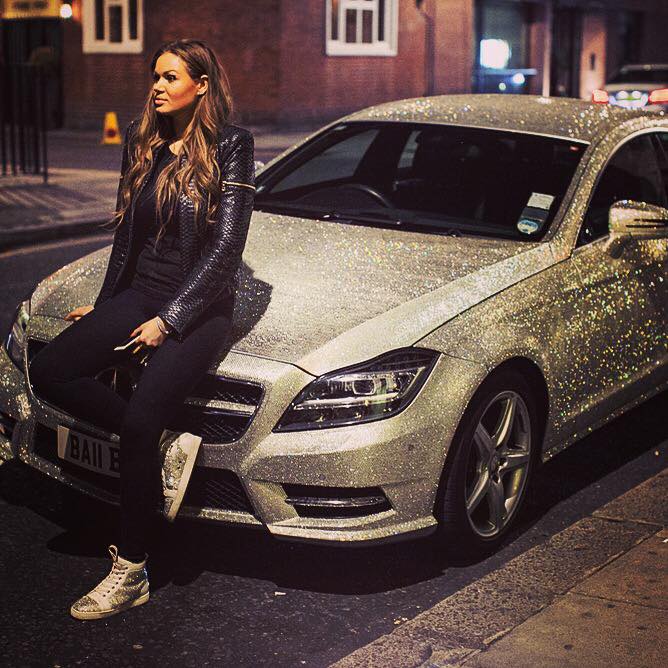 Frumoasa rusoaica ne-a spus ca se pregateste de un alt proiect