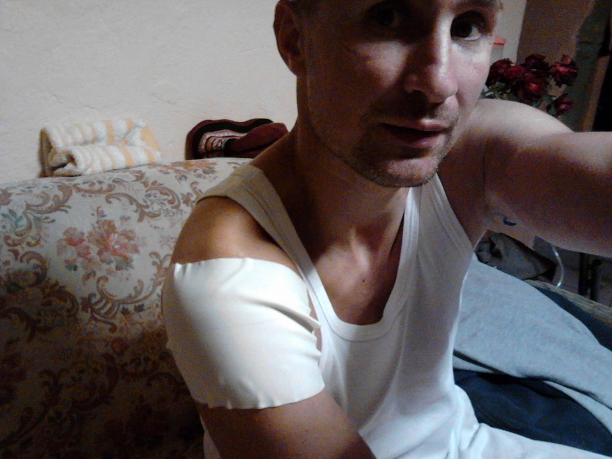 Iulian Stroe s-a lovit la umar, cel mai probabil in timpul unui antrenament