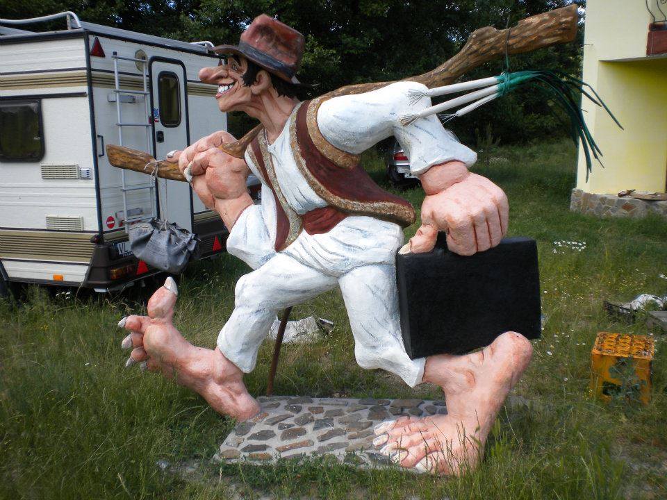 Catalin a inceput sa renoveze casa parinteasca pentru a se muta in ea