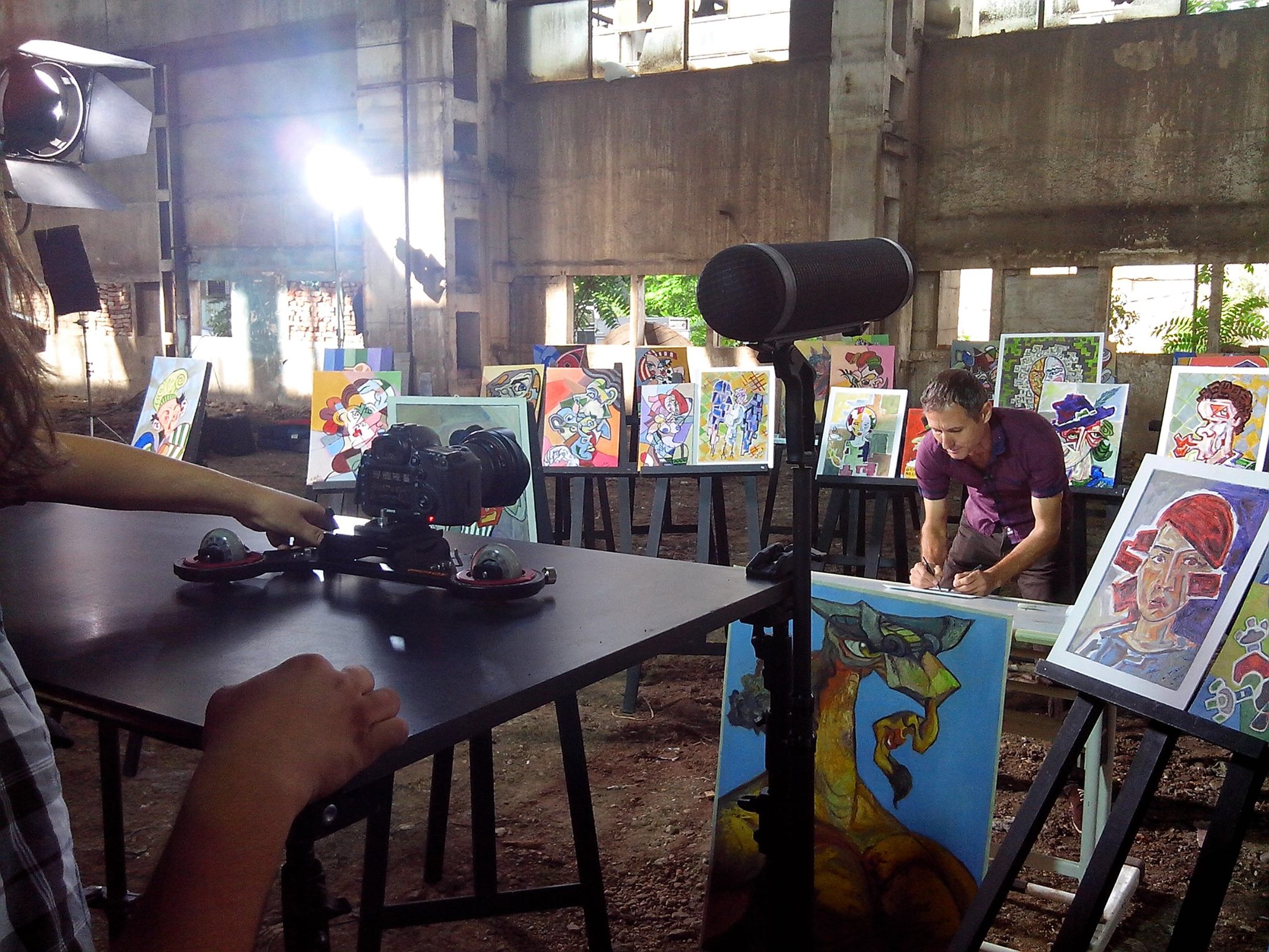 Catalin are pana acum 100 de lucrari facute