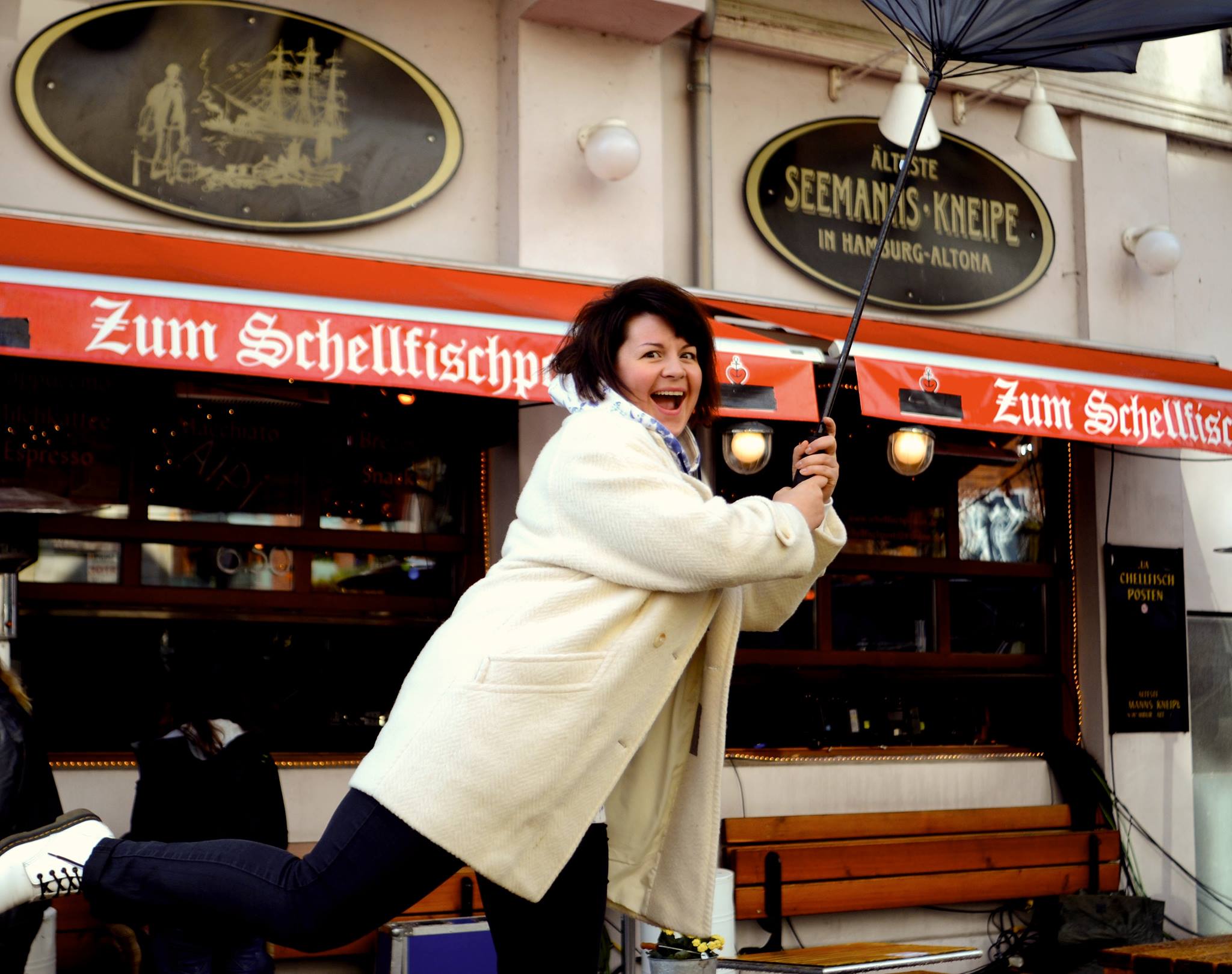 Miss Platnum a renuntat definitiv la Romania