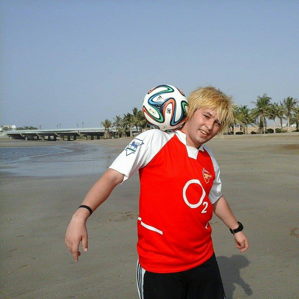 Stefan Florescu a ajuns sa faca acrobatii in Emiratele Arabe