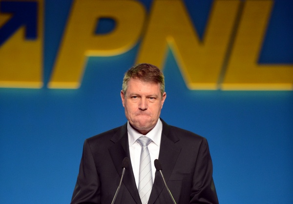 Campania lui Klaus Iohannis a inceput cu stangul