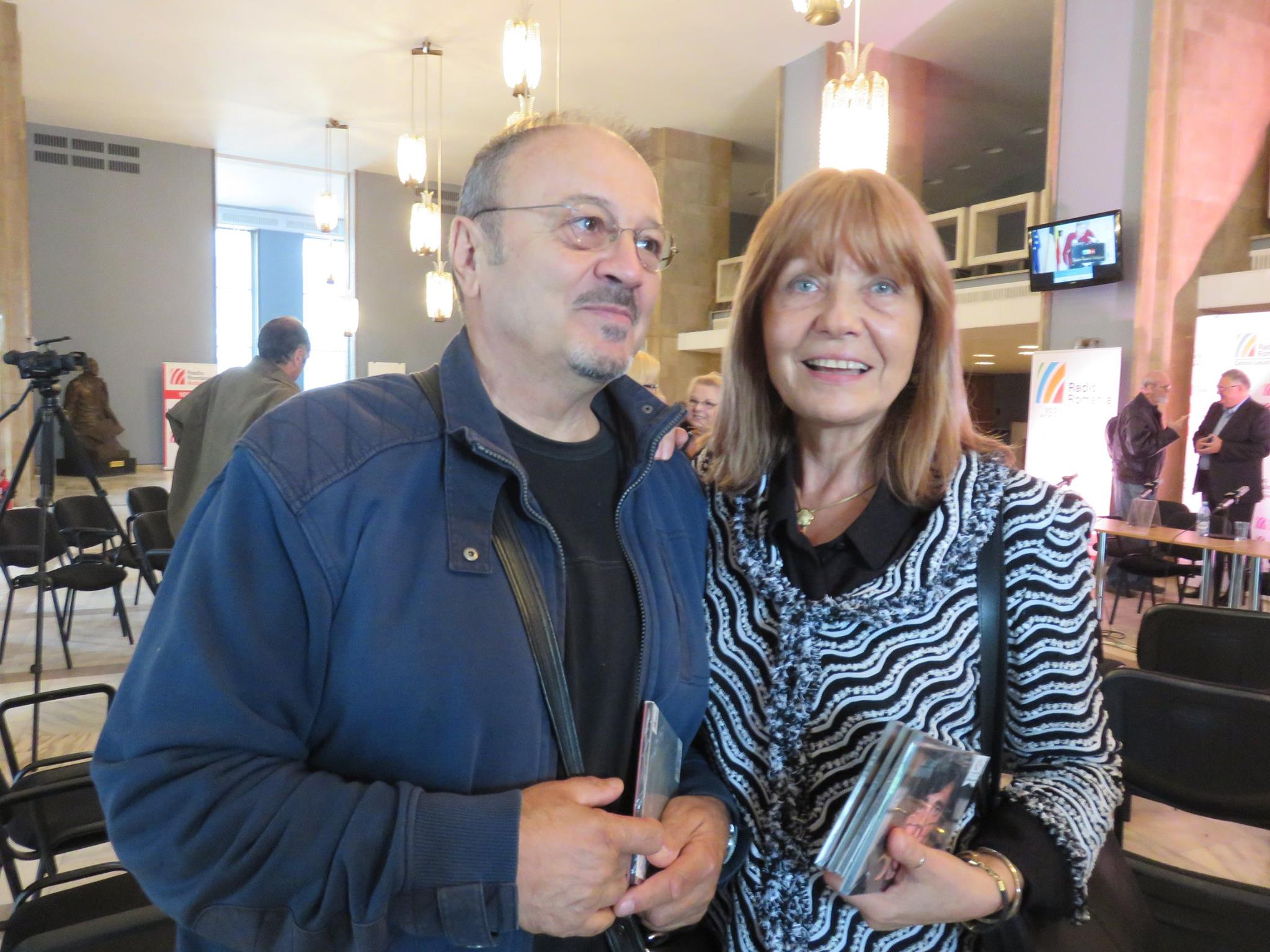 Vaduva maestrului era cu o zi inainte de aniversarea maestrului cu un cd cu poza sa