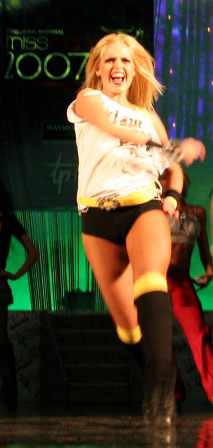 Tanara se va intoarce la prima sa dragoste, dansul