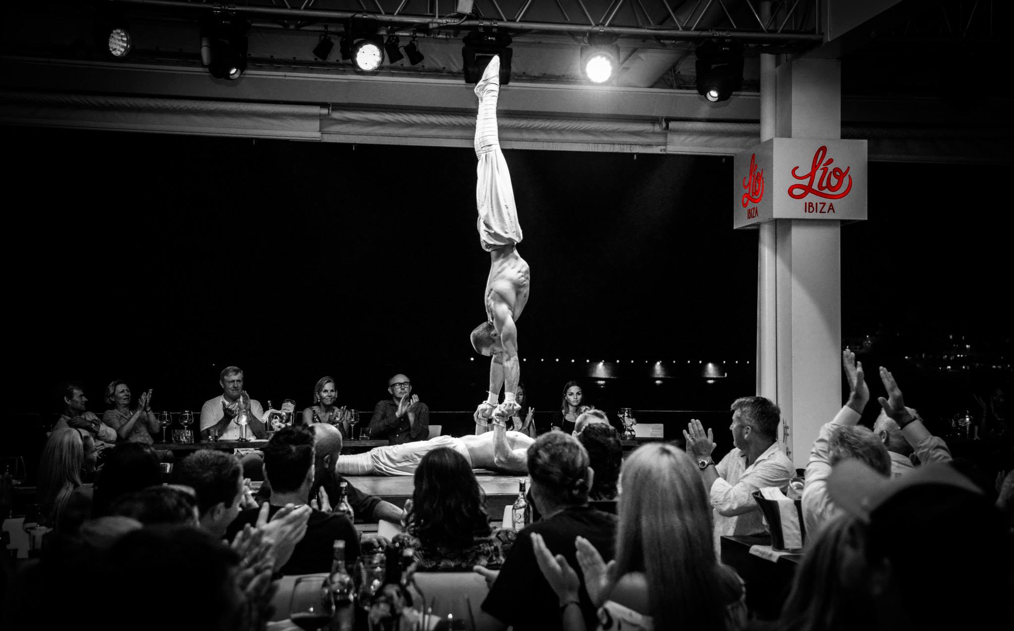 Cei doi brasoveni au facut furori la ultimul lor spectacol