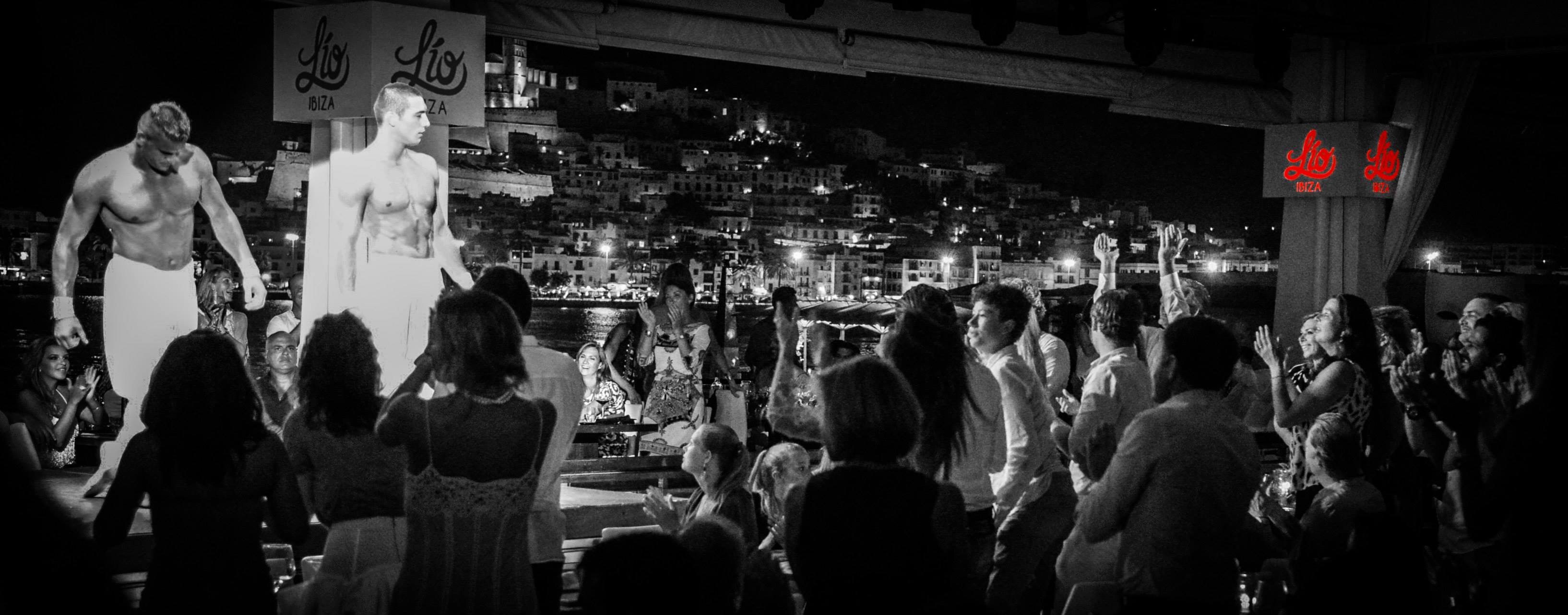 Ultimul spectacol a fost in Ibiza