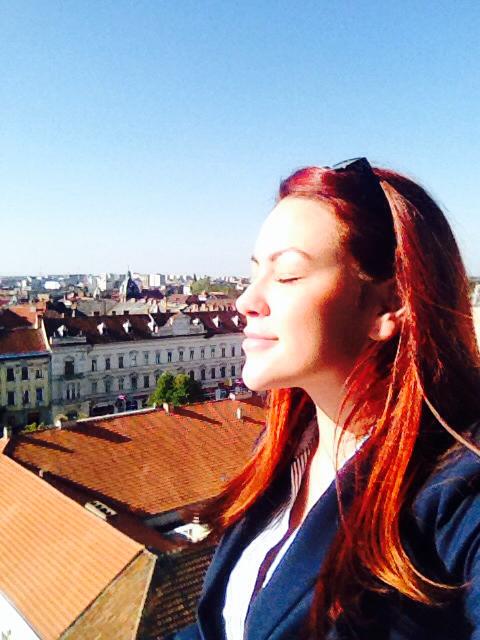 Sosia Biancai lucreaza la foc automat