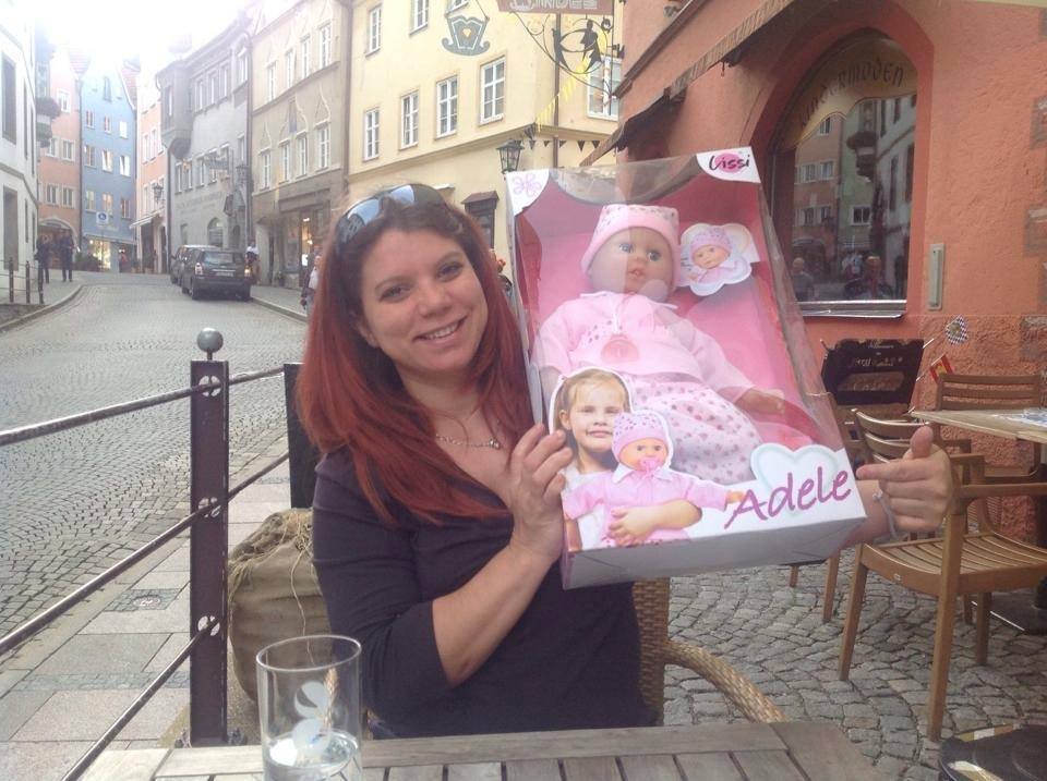 Madalina mai are putin si naste