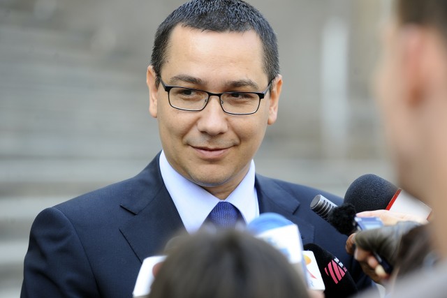 Victor Ponta i-a urat 