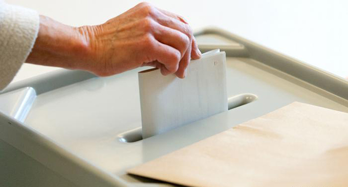 Peste 18 milioane de romani sunt asteptati la urne astazi