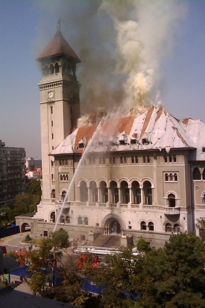 Sediul institutiei a intrat in renovare dupa ce a fost cuprins de un incendiu