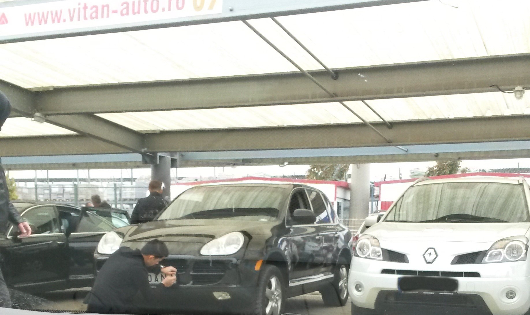 Razvan Dumitrescu a adus masina in urma cu doua saptamani in targul auto