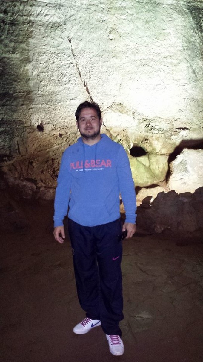 preotul este decis sa-si gaseasca fratele pierdut