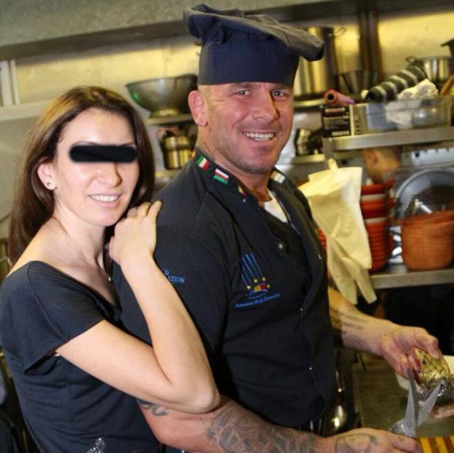 Catalin a trecut pe facebook ca s-a logodit pe 20 octombrie