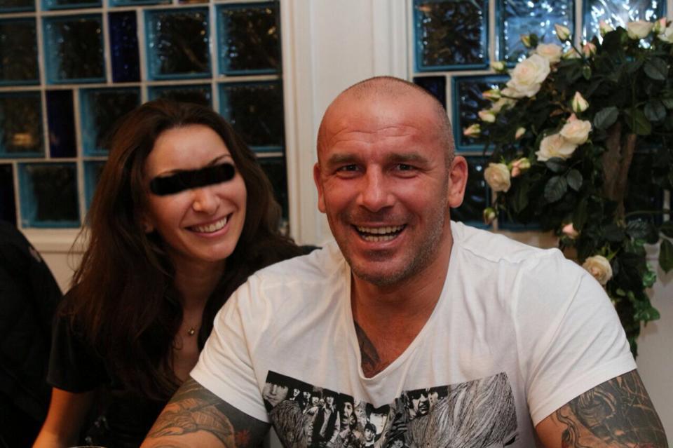 Catalin alaturi de viitoarea sa sotie Luiza