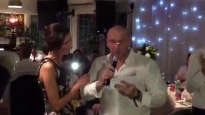 Catalin i-a scris sotiei sale o poezie