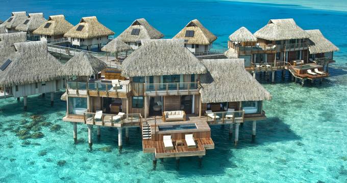 Bora Bora este o destinatie la care multi viseaza, dar putini ajung acolo