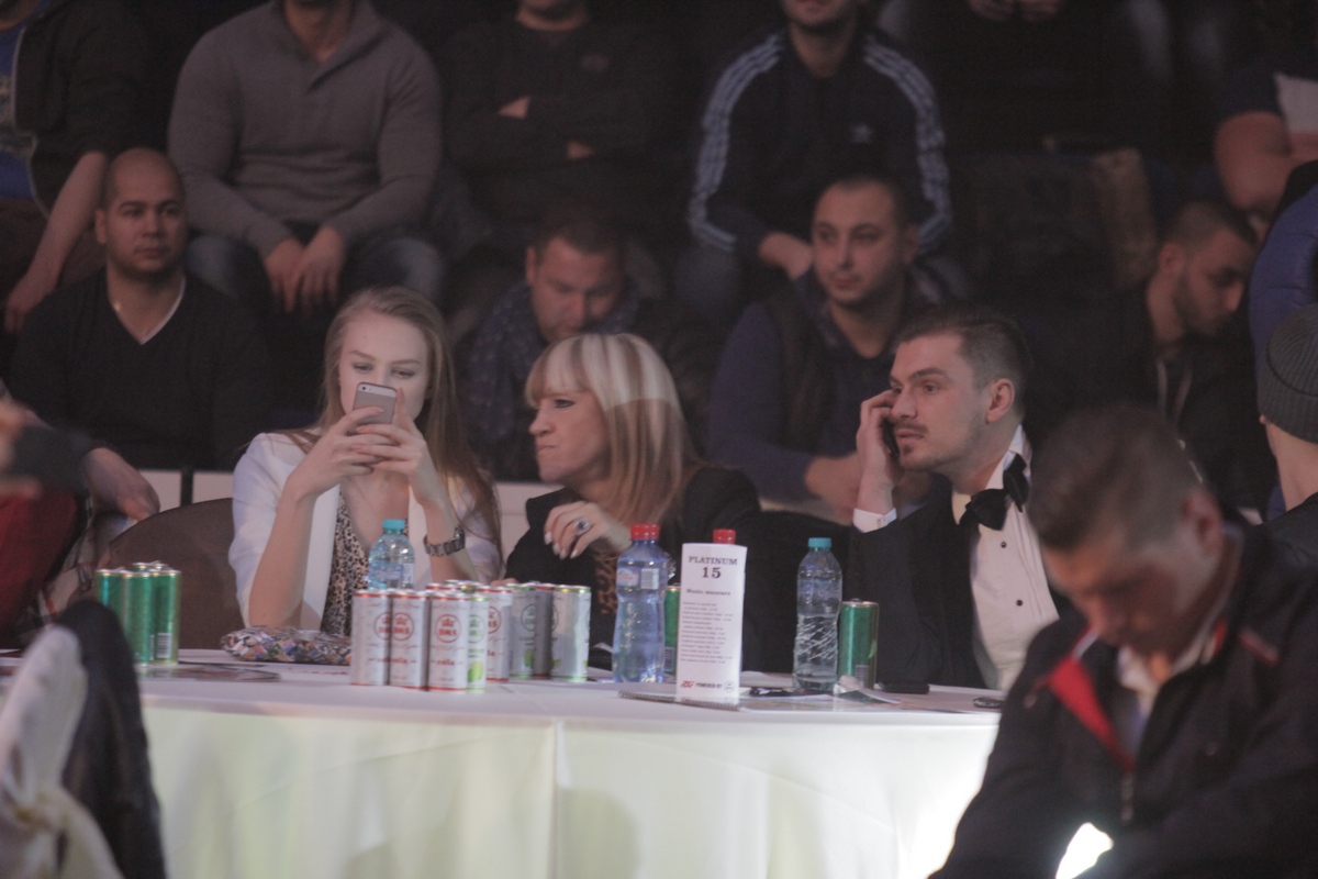 Bogdan Vladau a venit insotit de fosta sotie a lui Mihai Constantinescu si de iubita sa Gina