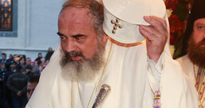 Patriarhul Daniel castiga peste dublul salariului lui Iohannis: 3.150 de euro / luna