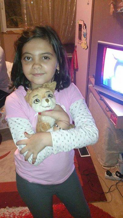 Despina a fost operata la ochi. I s-a extirpat o tumora din spatele ochiului