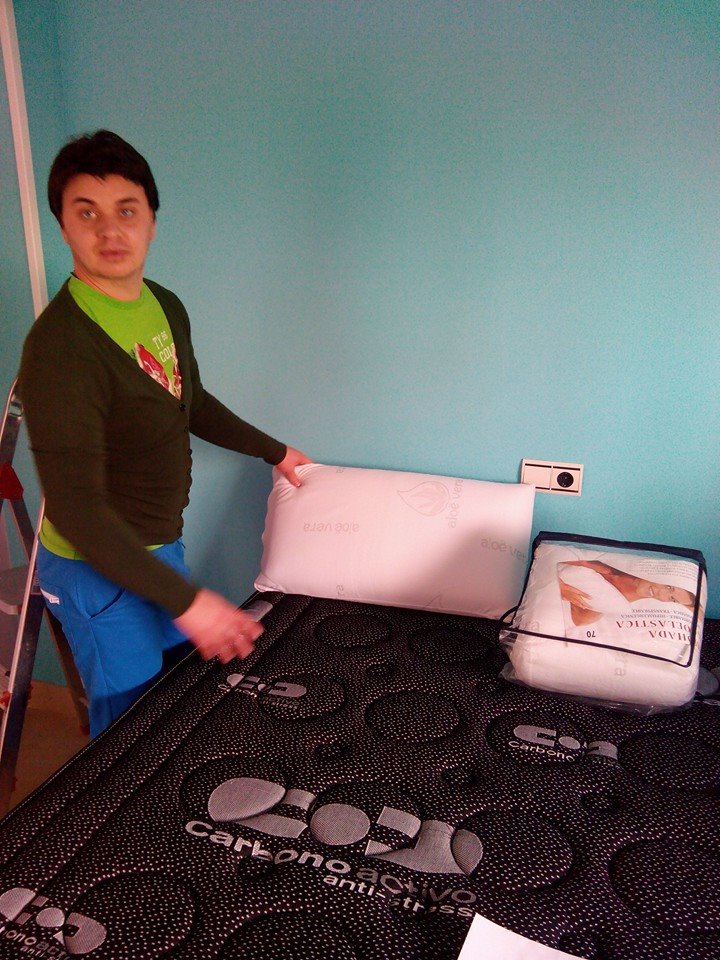 Cristi este un artist foarte harnic