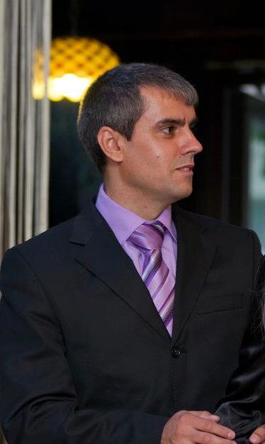 Marian Mexicanu si-a scos casa la vanzare