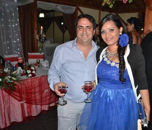 Jesica alaturi de viitorul sau sot