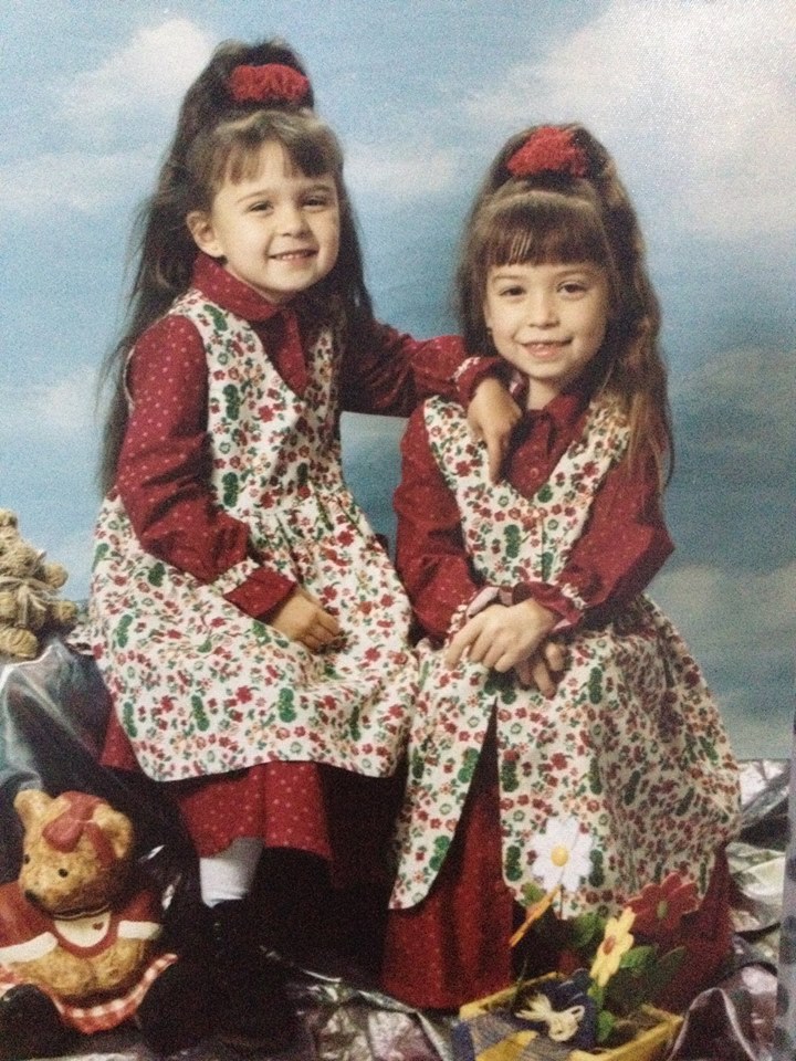 Isabell Si Lisa pe cand aveau doar cativa ani