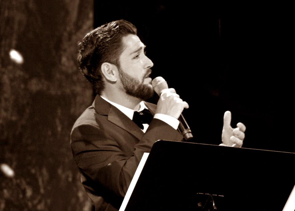 Cezar va petrece de ziua sa alaturi de mama sa si prietenii care i-au fost alaturi