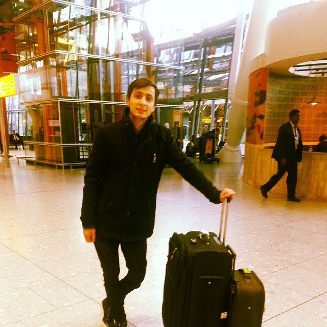 Alex nu a renuntat la gandul de a face medicina