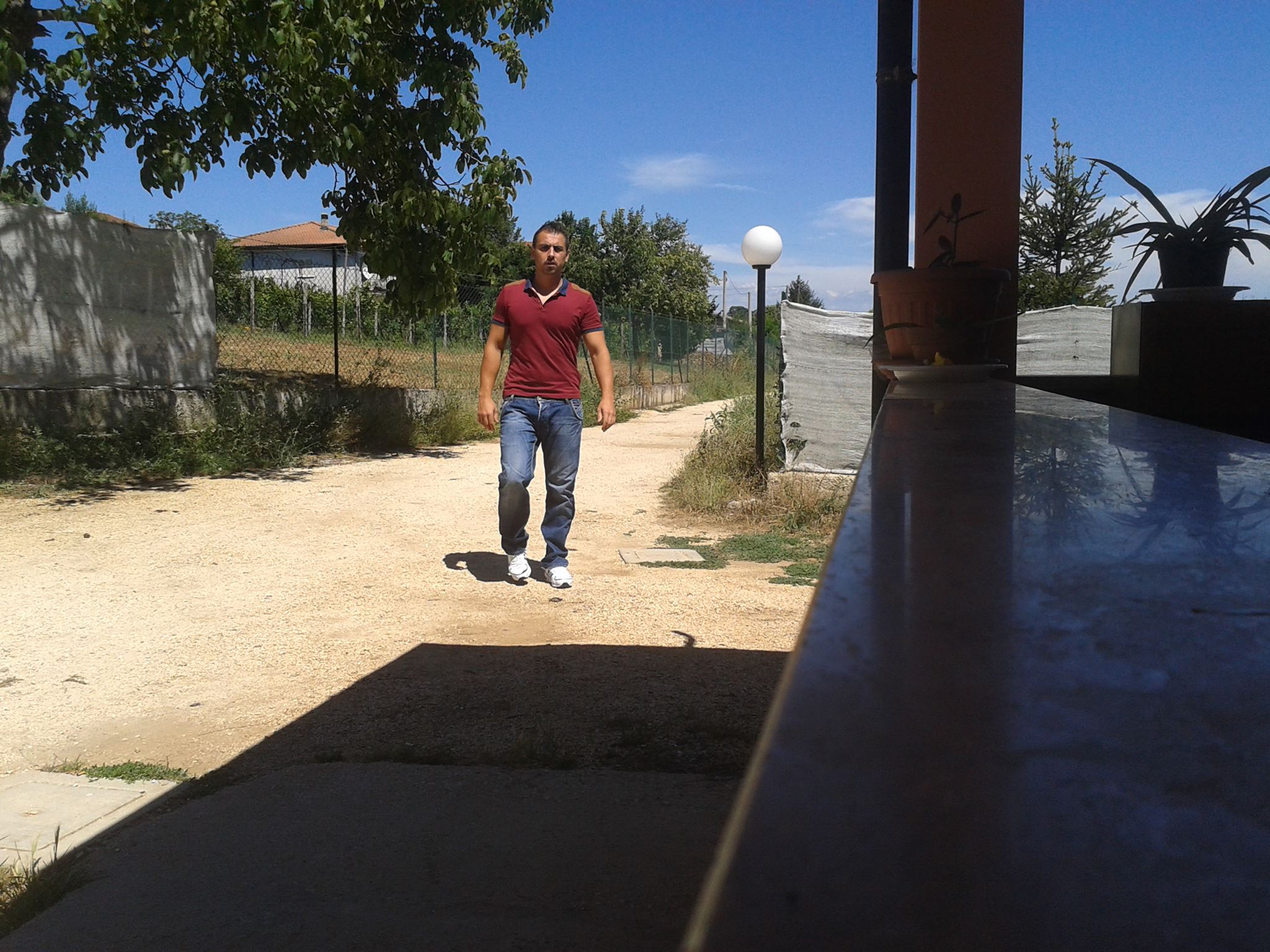 Romanul a cautat sa-si ajute prietenul