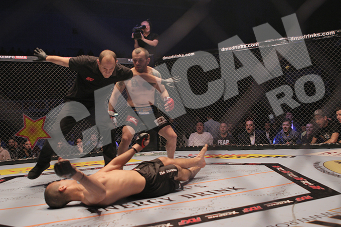 Ionut Atodiresei si-a pus la pamant adversarul in doar 3 secunde