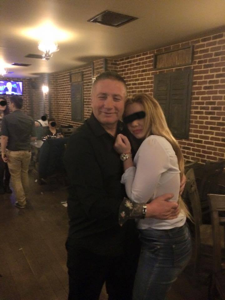 Maharu alaturi de noua sa cucerire