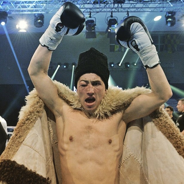 Ciobanul a iesit destul de sifonat din ring, dar a castigat