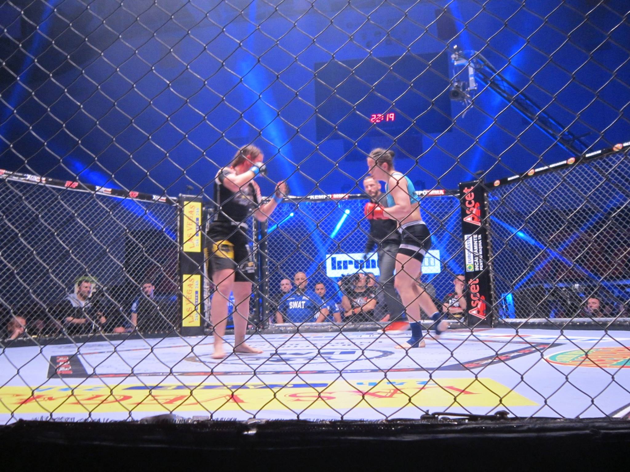 Gala de la Craiova a fost un succes, asta si datorita celor doua luptatoare