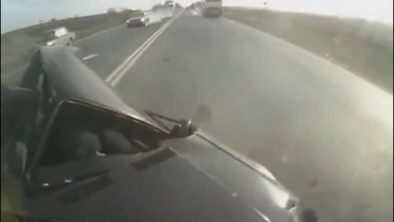 Soferul autoturismului nu a avut nici macar o zgarietura